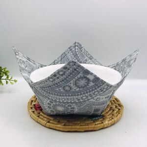 Microwave Soup Bowl Cozie Reversible Bowl Cozy, Neutral Paisley Gray and White